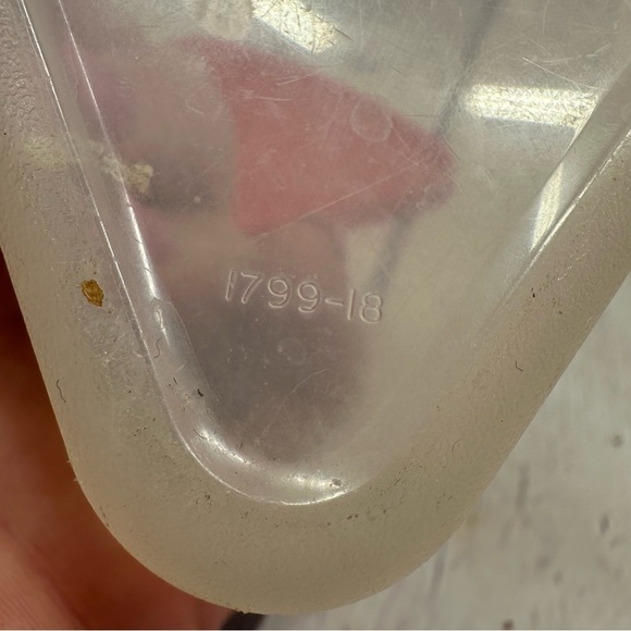 tupperware Red seal Triangle Food Container pantry organization food prep - Picture 5 of 9